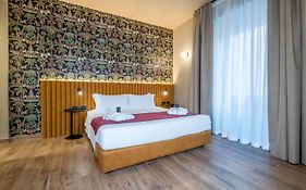 Ht Residence Maximus